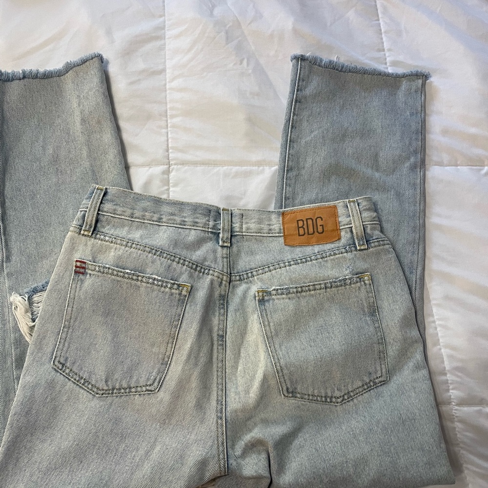 BDG Jeans - Picture 3 of 4